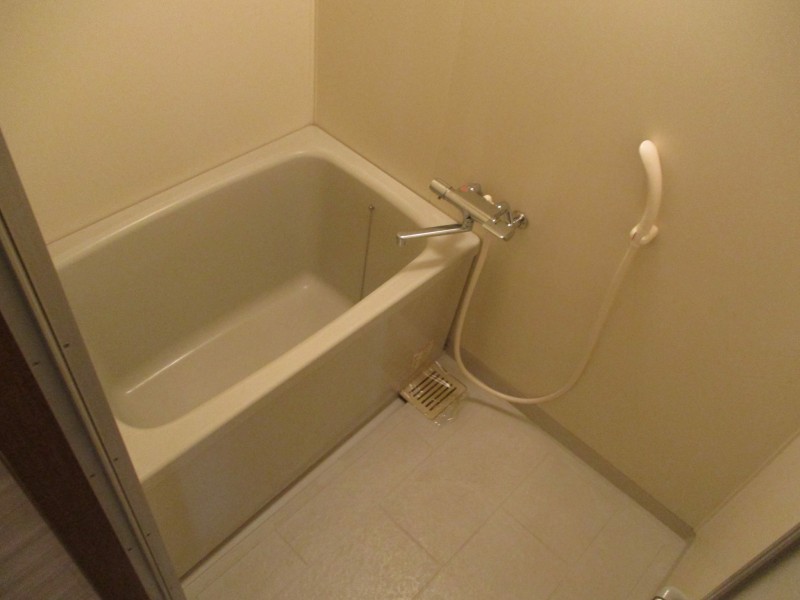 シャワー水栓を変えるだけでも雰囲気は変わります。